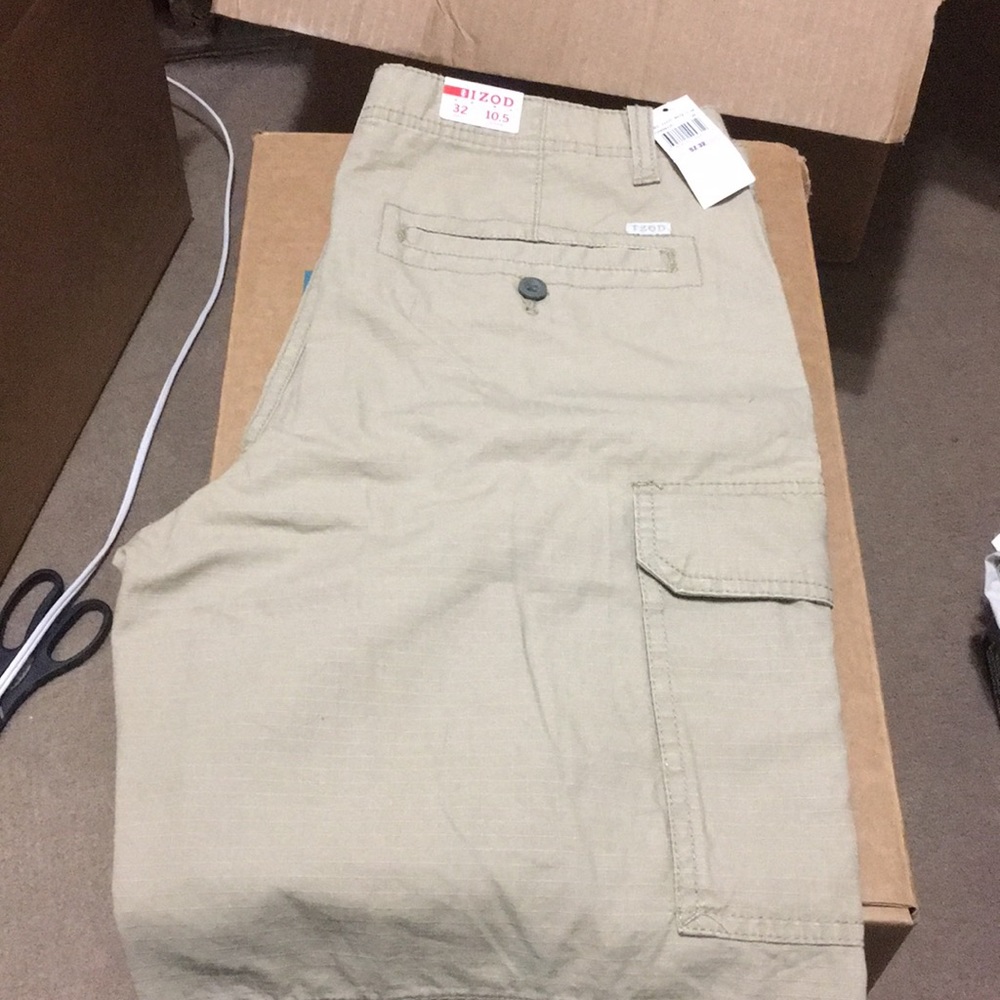 NWT cargo shorts